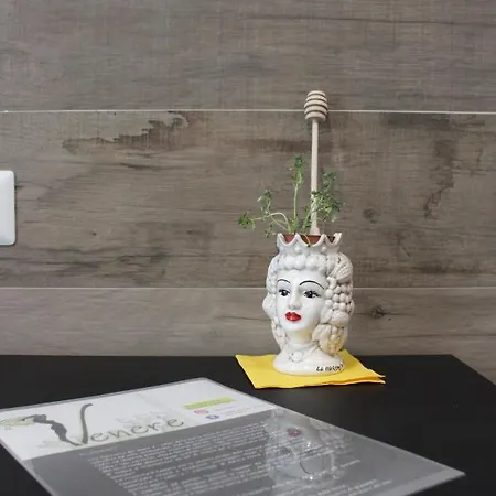 Venere カステルモーラ