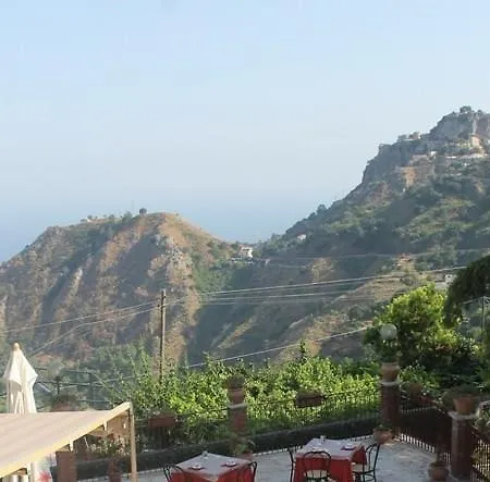 Venere カステルモーラ